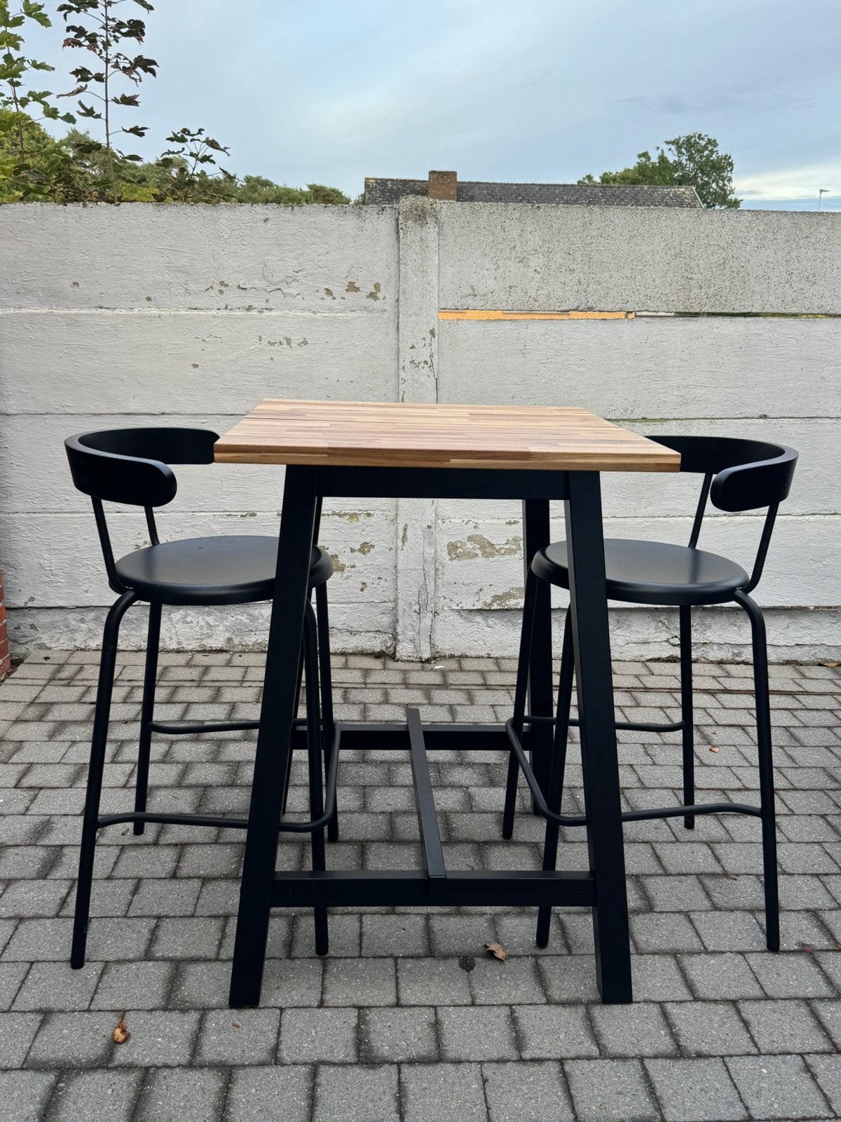 Tafel met 2 barkrukken, Huis en Inrichting, Tafels | Statafels, Ophalen, Zo goed als nieuw