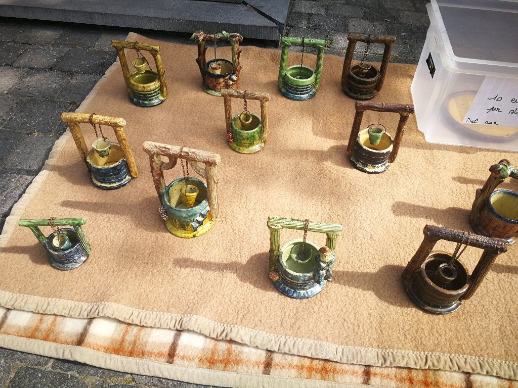 15 tal waterputjes in Vlaams aardewerk, Antiek en Kunst, Ophalen
