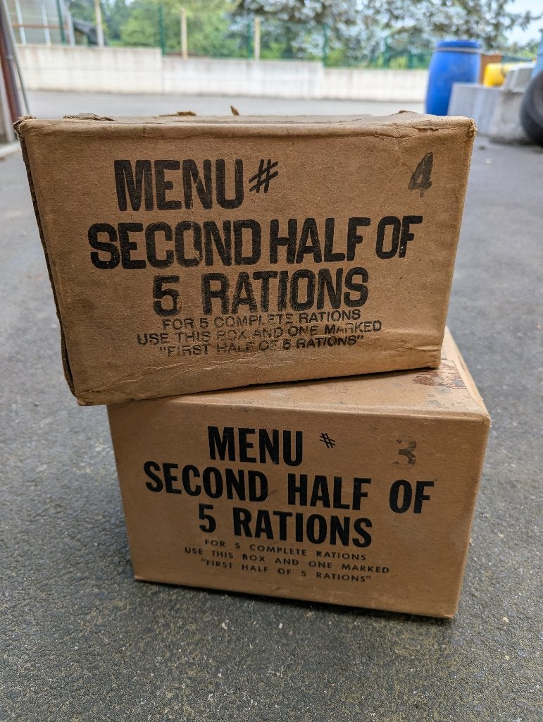Vend lot de deux cartons rations second half us ww2 10 in 1, Collections, Objets militaires | Seconde Guerre mondiale, Armée de terre