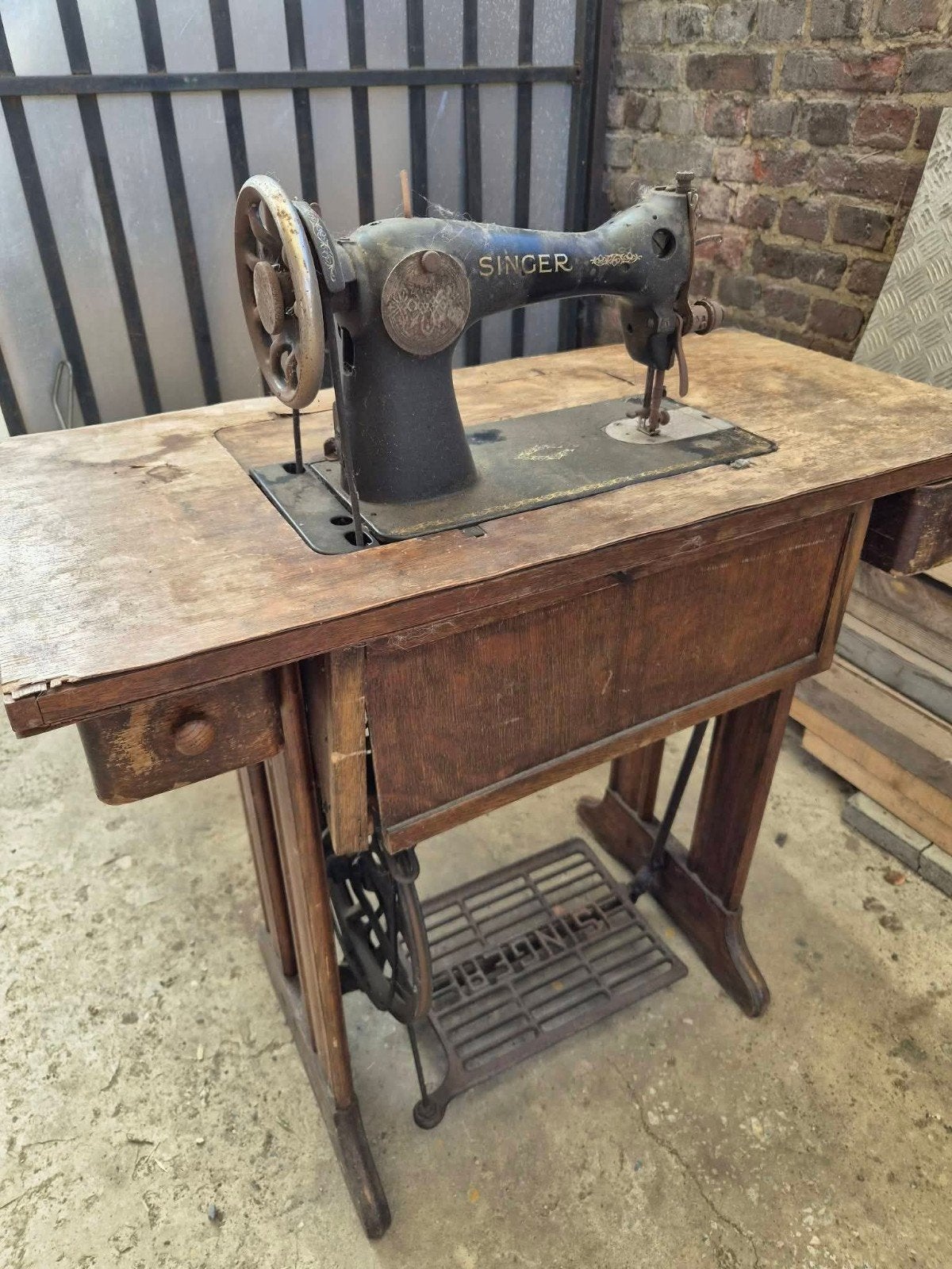 Ancienne machine à coudre