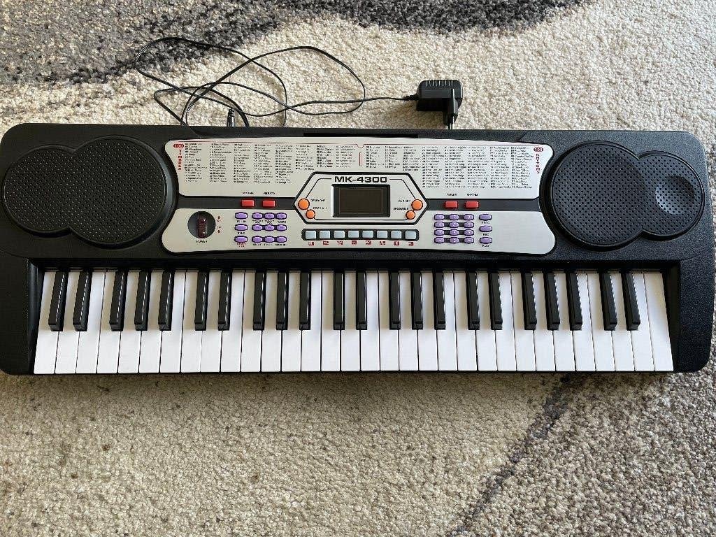 Keyboard !! Beginnende of gevorderden., Muziek en Instrumenten, Keyboards, Ophalen, Zo goed als nieuw, Overige aantallen
