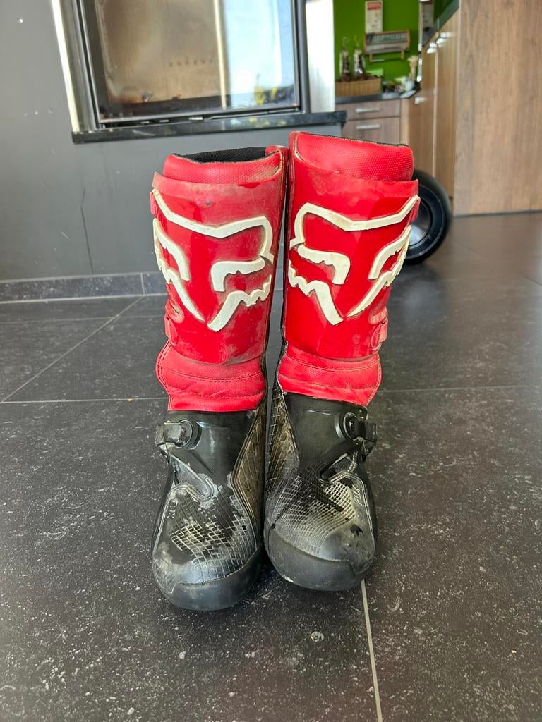 Fox motorcross botten, Motoren, Ophalen
