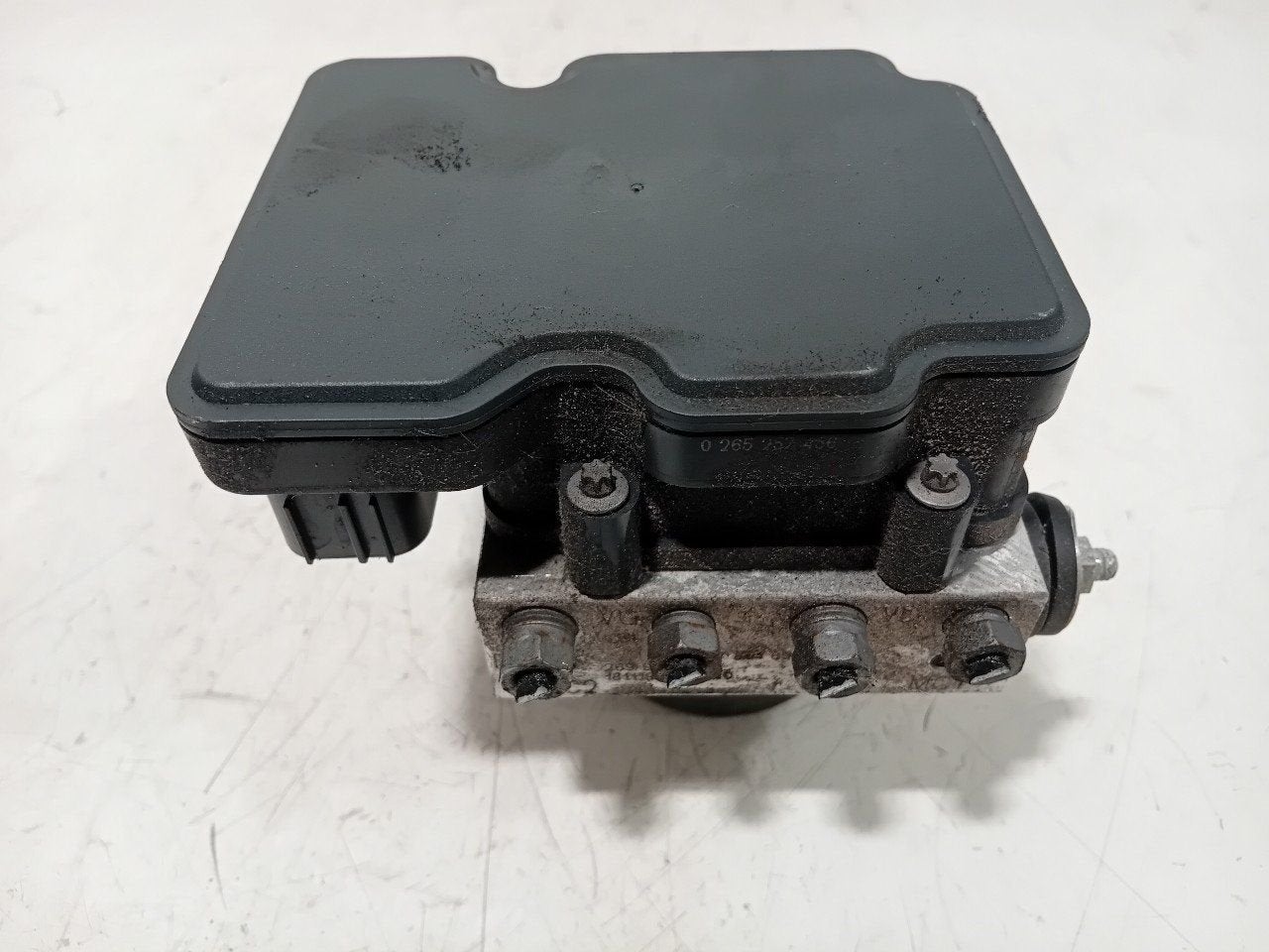 Abs pomp Peugeot 3008, Onderdelen@venauto.nl, Van der Ven Autorecycling B.V., Gebruikt, Ettenseweg 76, 4706 PB Roosendaal, The Netherlands
