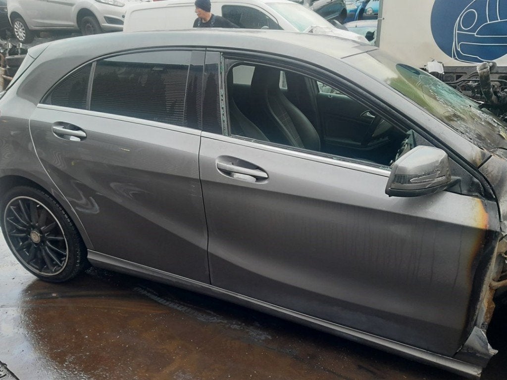 PORTIER RECHTS VOOR Mercedes-Benz A (W176) (01-2012/05-2018), Auto-onderdelen, Carrosserie, Deur, Mercedes-Benz, Voor, Rechts