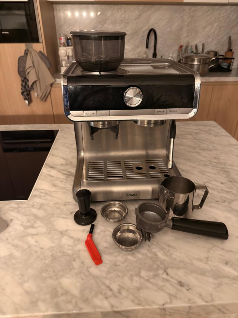 DOMO DO720K, Elektronische apparatuur, Koffiezetapparaten, Ophalen, Gebruikt, Koffiemachine, Koffiebonen