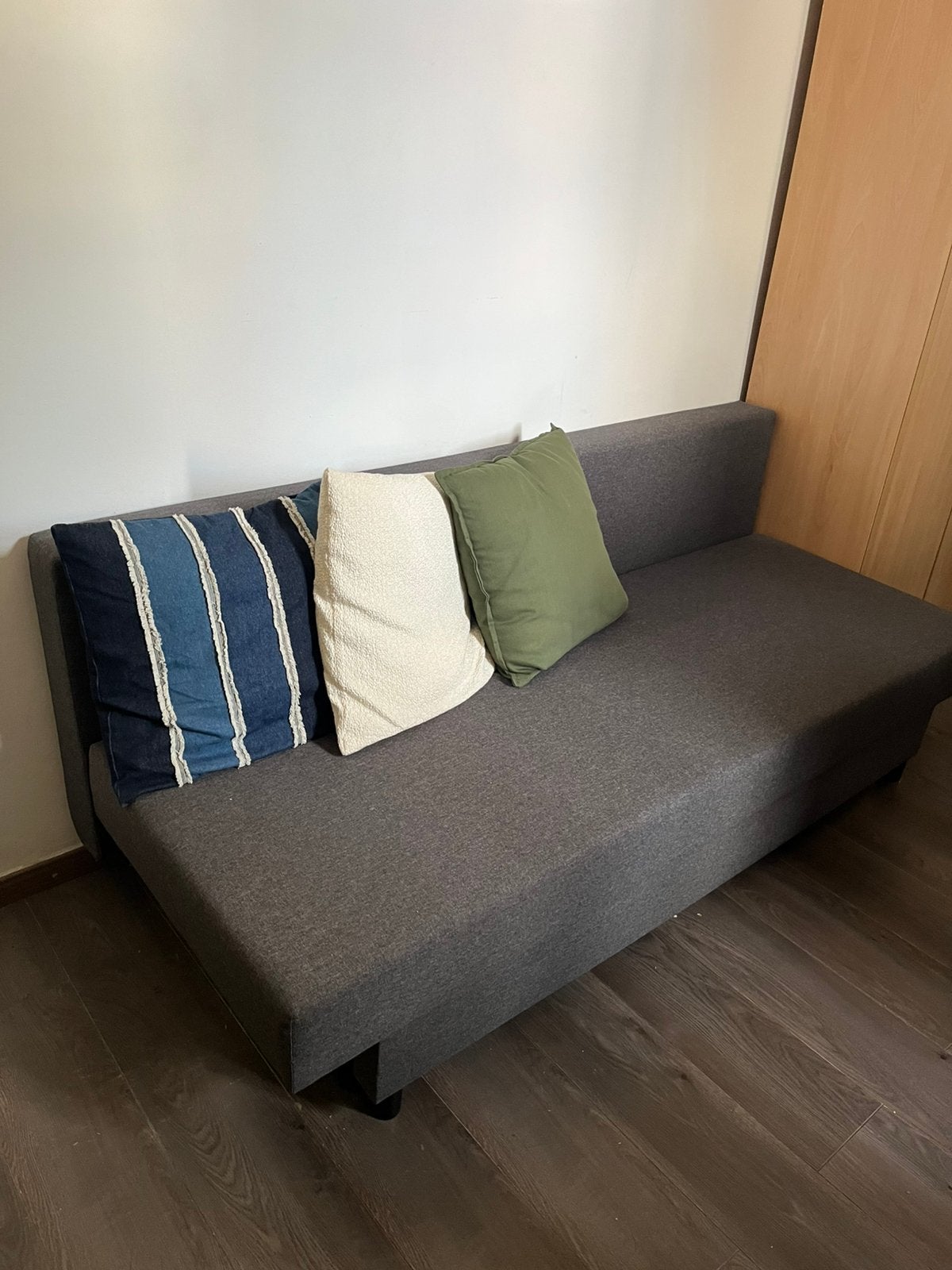 Canapé-lit en très bon état, Gris, Queen size, Enlèvement, 200 cm