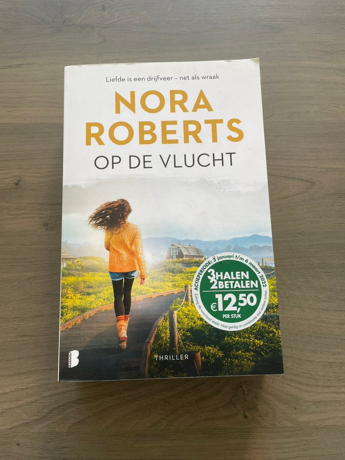 Nora Roberts - Op de vlucht, Boeken, Ophalen, Zo goed als nieuw