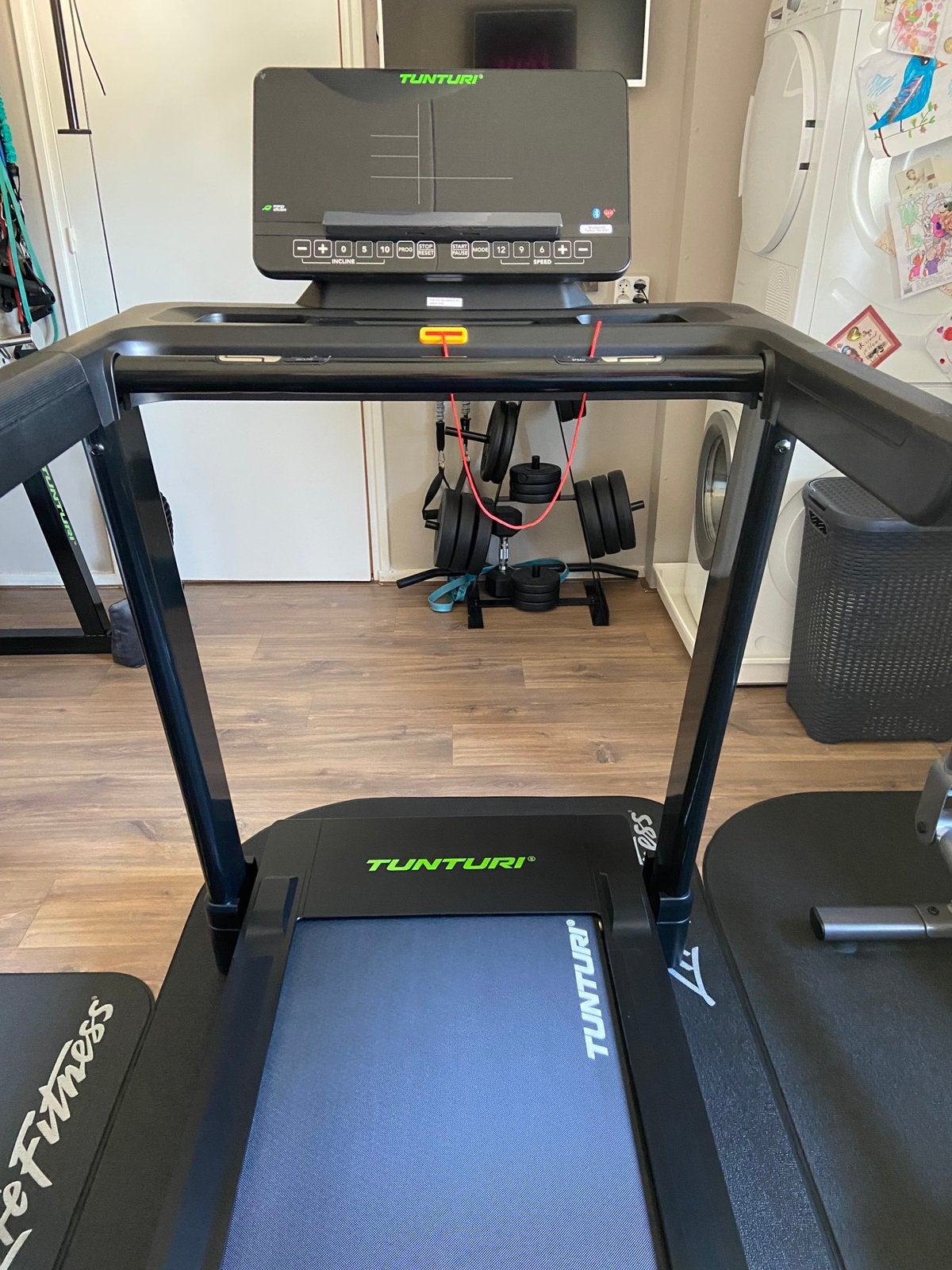 Te koop zo goed als nieuwe Tunturi T60 Treadmill Performance, Enlèvement, Comme neuf, Tapis roulant