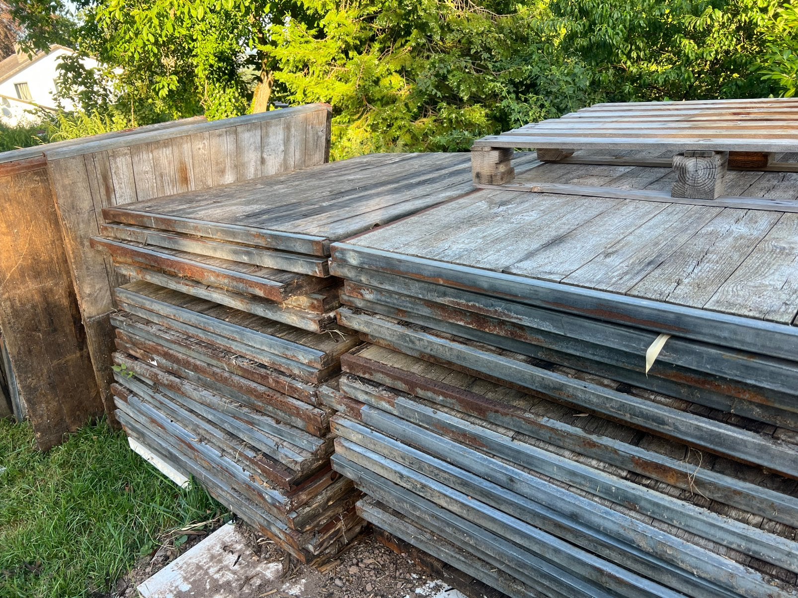 Panneaux de coffrage utilisé à donner, Enlèvement, Utilisé, Planches, Bois dur