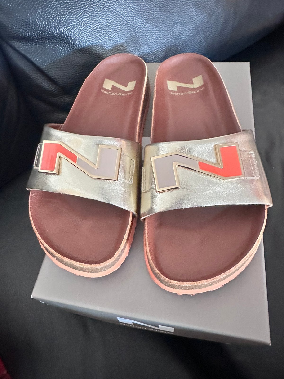 Nathan-Baume slippers goud, Ophalen, Zo goed als nieuw, Slippers