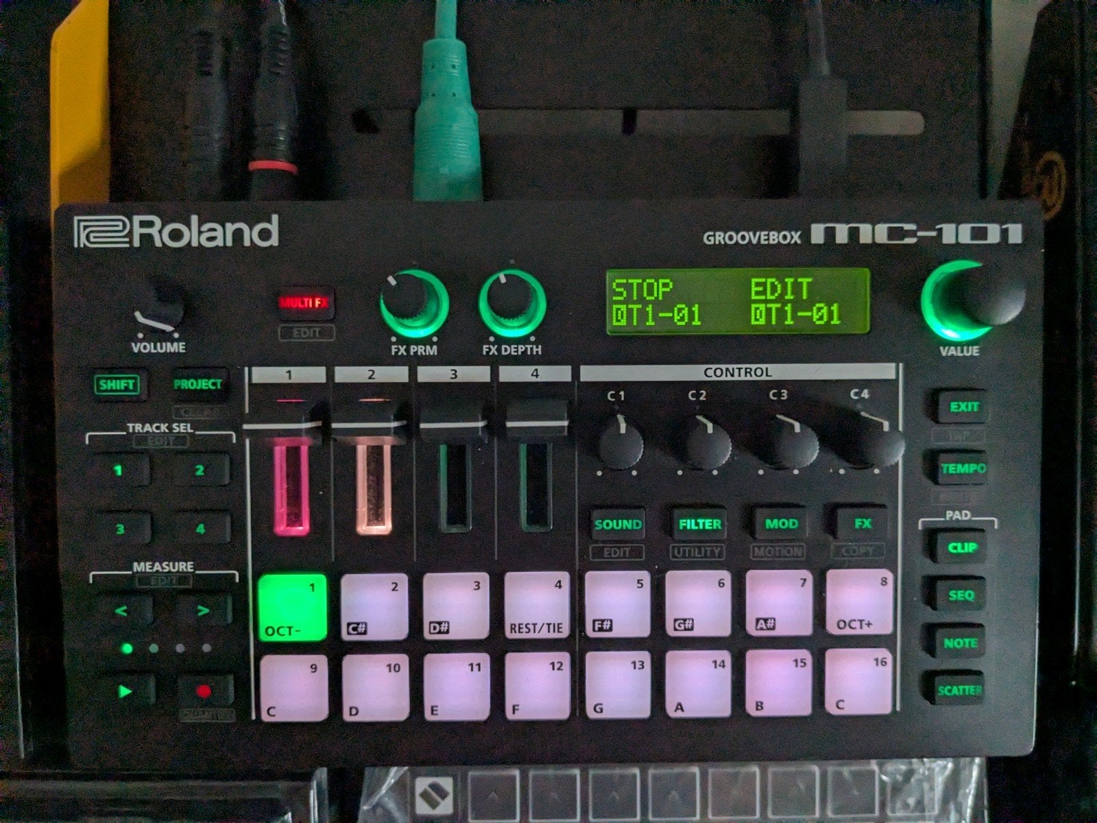 Roland MC-101, Ophalen, Roland