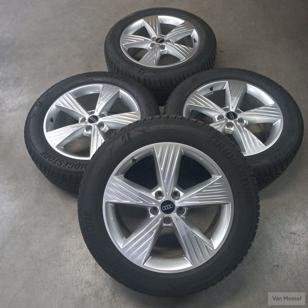 Audi Q4 Bridgestone Blizzak LM005 255/50/R19 103T 235/55/R19, Auto-onderdelen, 19 inch, Gebruikt, 255 mm, -
