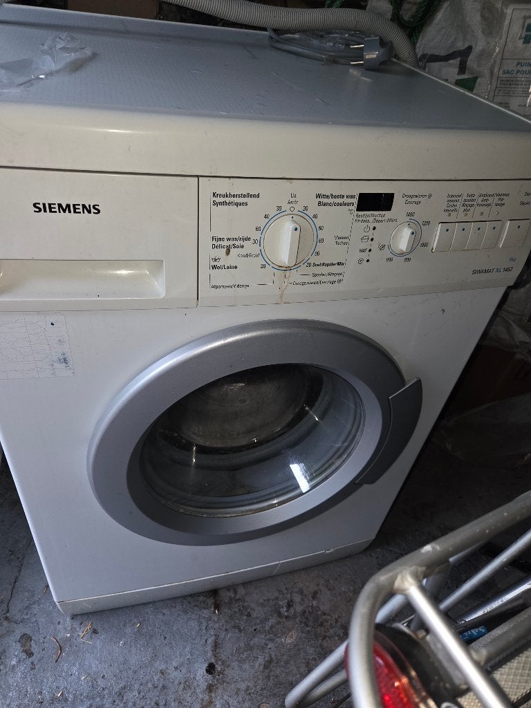 machine à lessiver, 1200 à 1600 tours, 6 à 8 kg, 85 à 90 cm, Programme lavage à la main