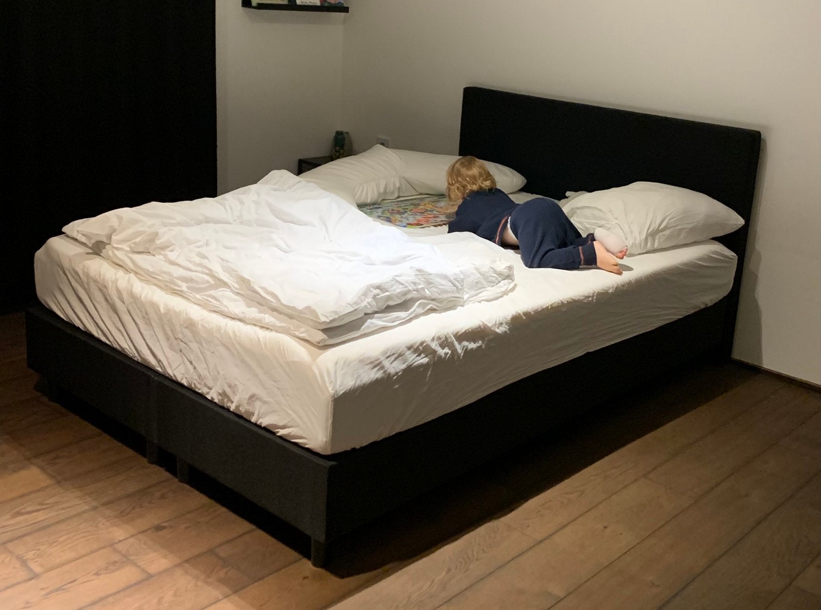 Bed, Queen size, Enlèvement, 200 cm, Modern