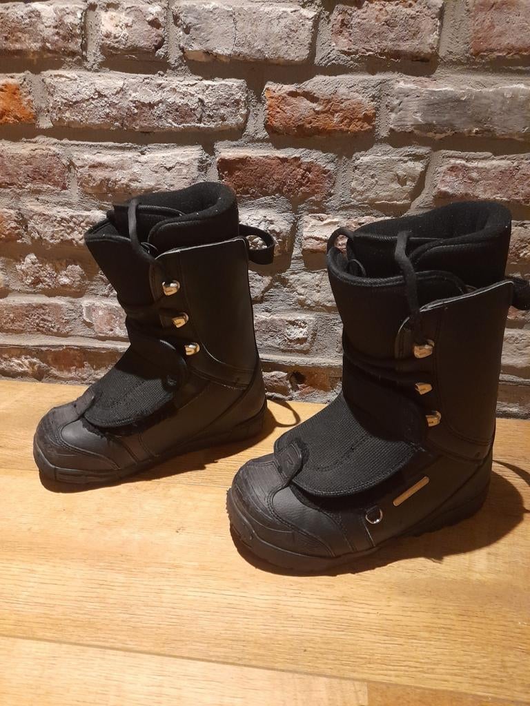 Snowboard boots maat 37, Enlèvement