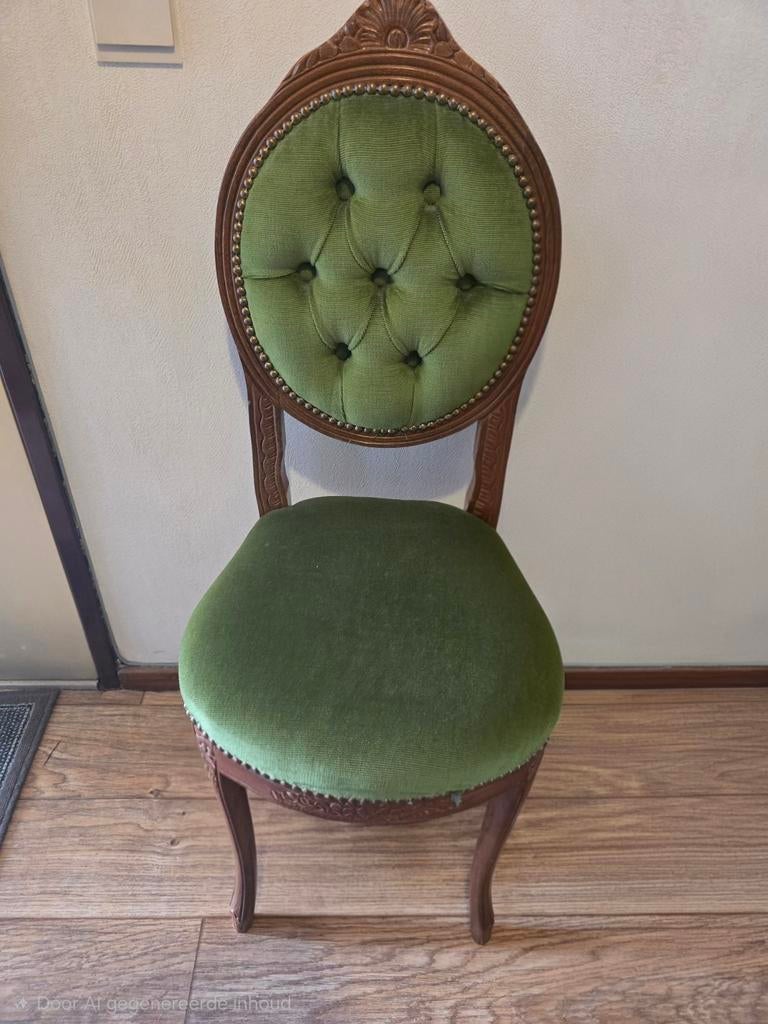 Très belle chaise ancienne en bois, Enlèvement