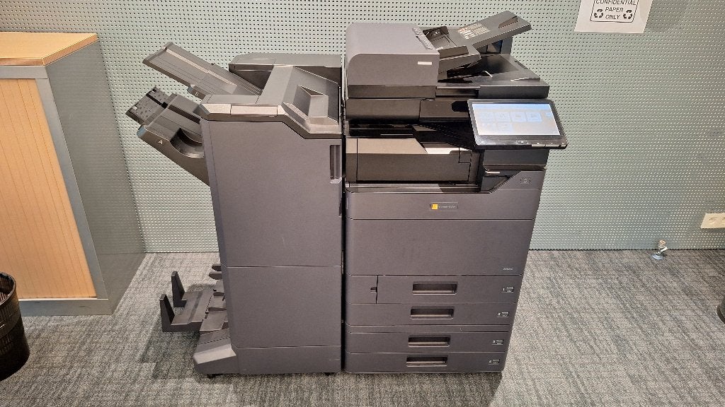 Imprimante multifonctions Triumph-Adler 2508ci + accessoires, Triumph, All-in-one, Comme neuf, Copier