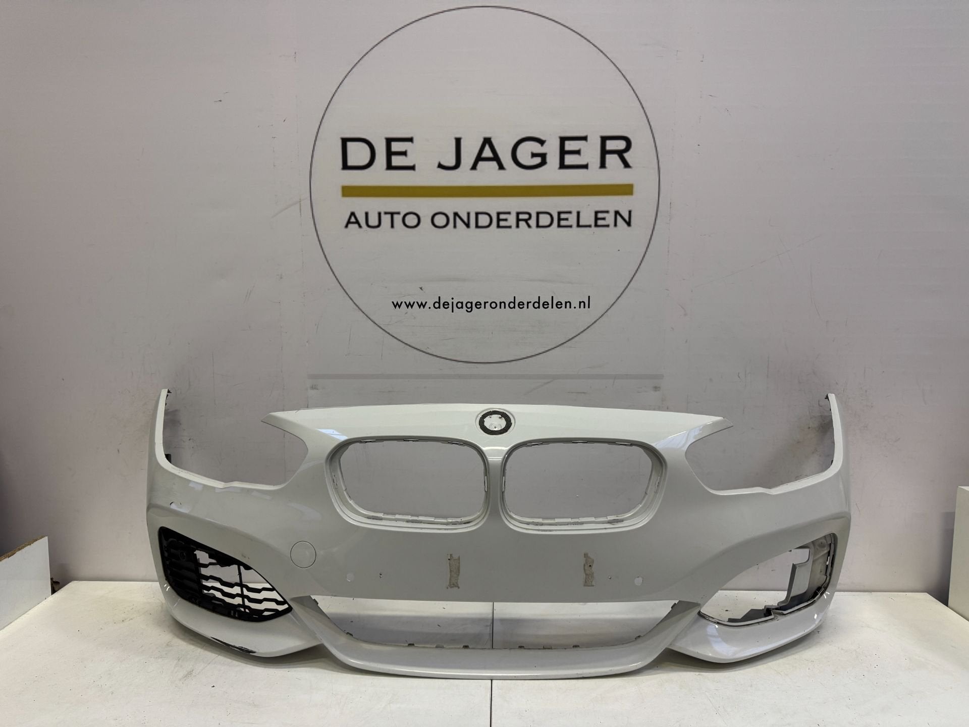 BMW F20 1 SERIE M FACELIFT VOORBUMPER BUMPER 51118060283, Petuelring 130
80788  Munich, DE, Gebruikt, Voor, Info@bmw.de