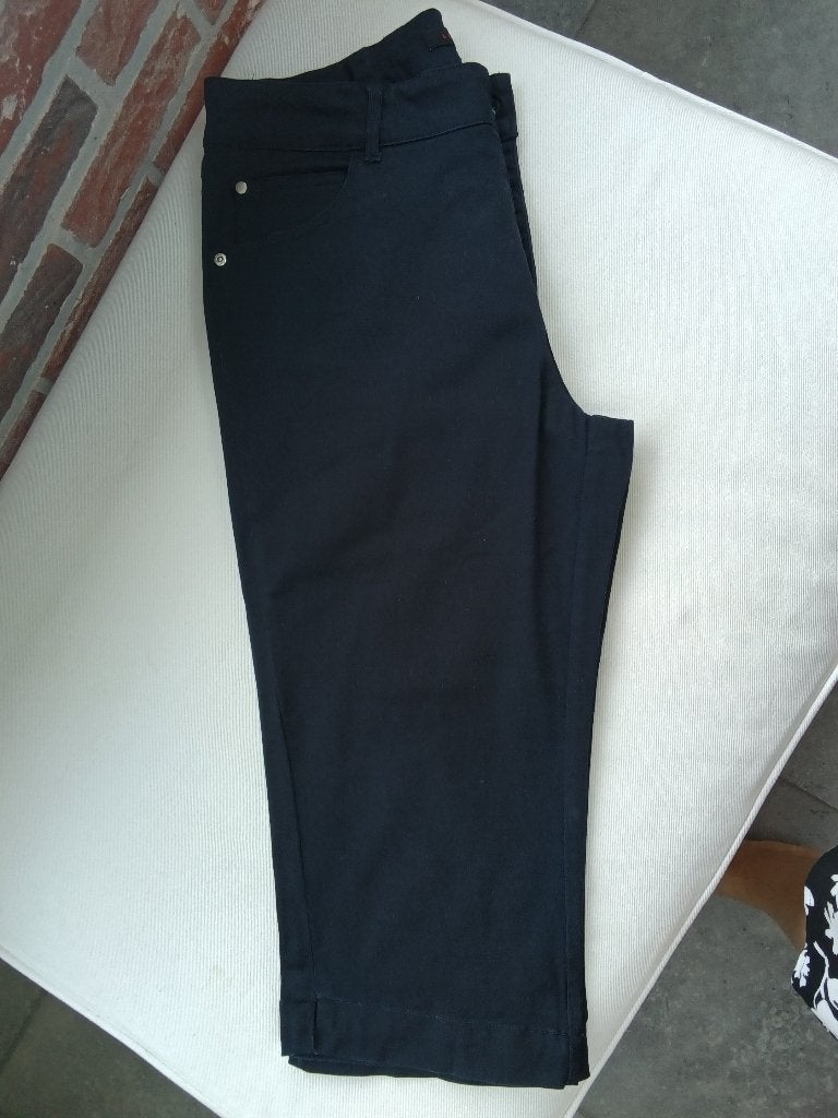 LolaLiza Capri broek, Kleding | Dames, Broeken en Pantalons, Ophalen, Maat 42/44 (L), Zo goed als nieuw, Driekwart