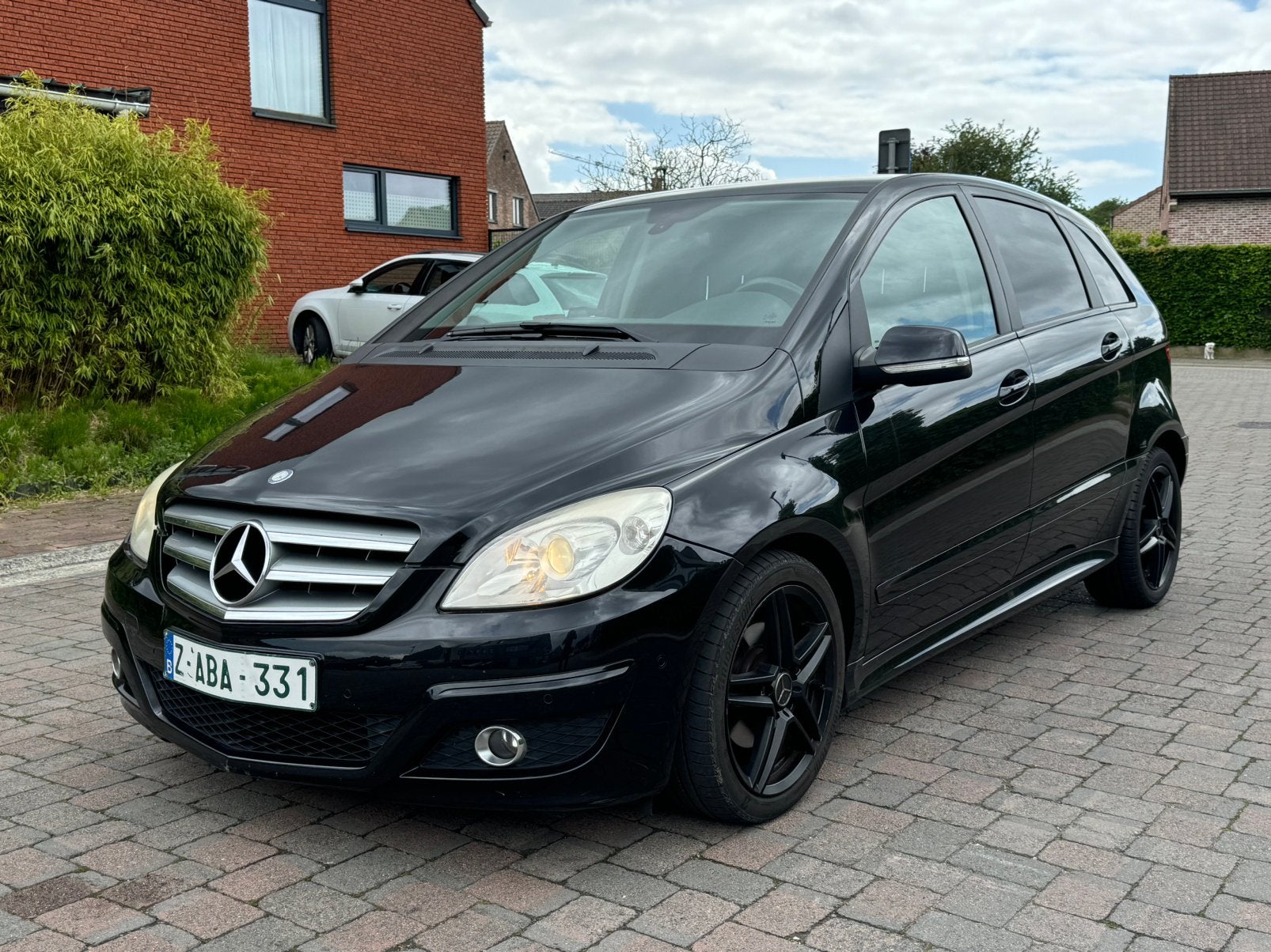 Mercedes B 180 CDI, airco, 235.000 km, 06.2012., Auto's, Mercedes-Benz, Euro 5, Zwart, 4 cilinders, Zwart