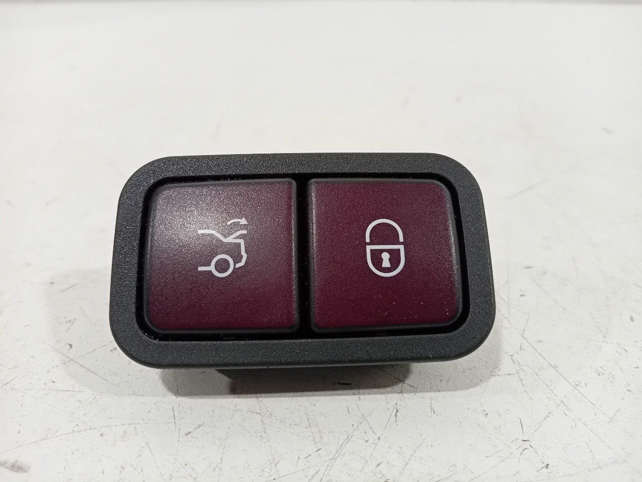 Kofferdeksel schakelaar Mercedes-Benz EQ-Klasse, Onderdelen@venauto.nl, Van der Ven Autorecycling B.V., Gebruikt, Ettenseweg 76, 4706 PB Roosendaal, The Netherlands