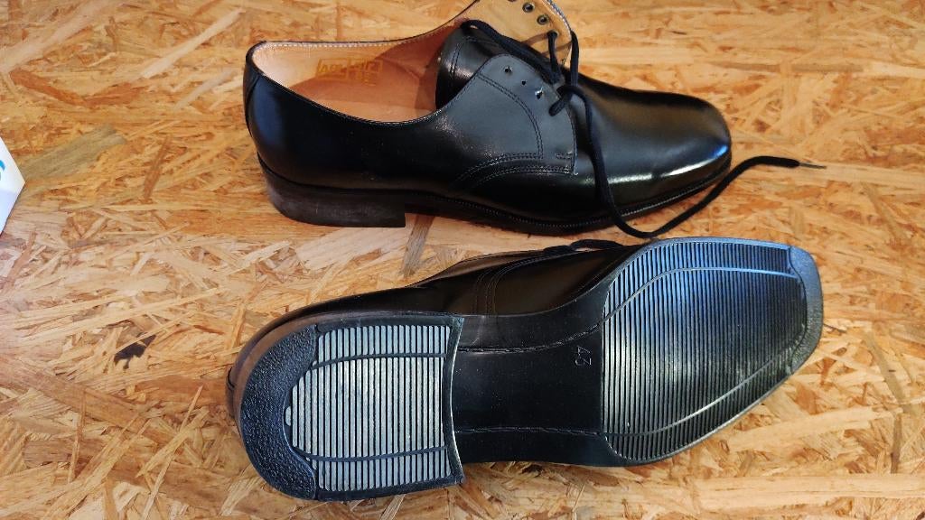 Militaire herenschoenen 'Sir' maat 43, Kleding | Heren, Schoenen, Nieuw, Veterschoenen, Zwart, Ophalen of Verzenden