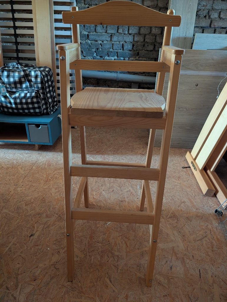 Chaise haute bébé - ADAPTEE POUR UN BAR, 90 cm ou plus, 1 tabouret, Comme neuf, Enlèvement