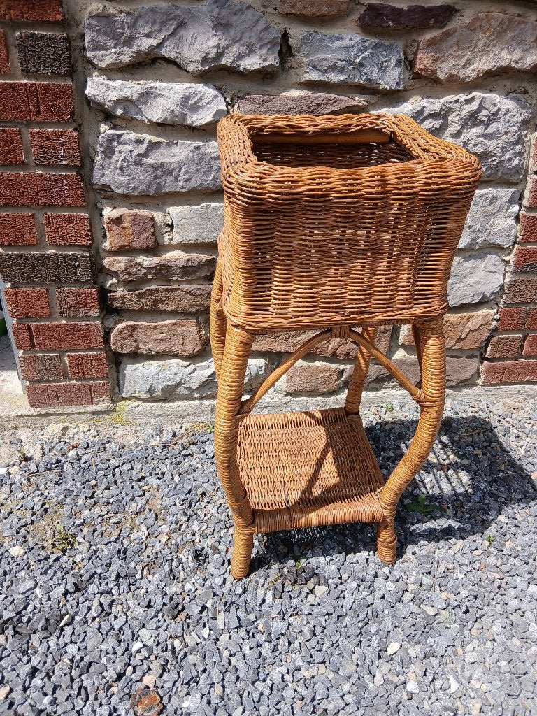 ANCIEN PORTE PLANTE EN OSIER, Bois, Enlèvement, Comme neuf, Autres types