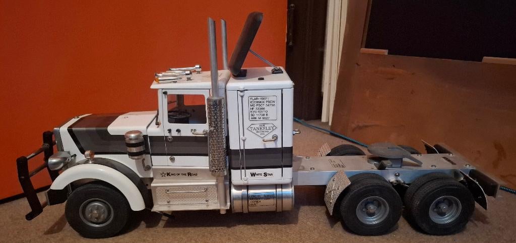 Witte Wedico Peterbuilt truck, Hobby en Vrije tijd, Elektro, Gebruikt, Schaal 1:14, Ophalen of Verzenden