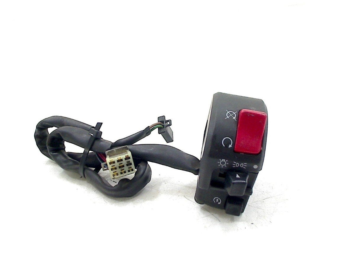 COMMUTATEUR DROIT Yamaha, Yamaha Motor Europe N.V., Utilisé, Customersupport@yamaha-motor.co.uk, Koolhovenlaan 101
1119 NC  Schiphol-Rijk, NL