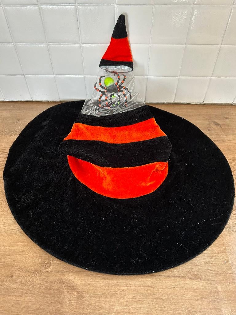 Heksenhoed, Ophalen of Verzenden, Zo goed als nieuw