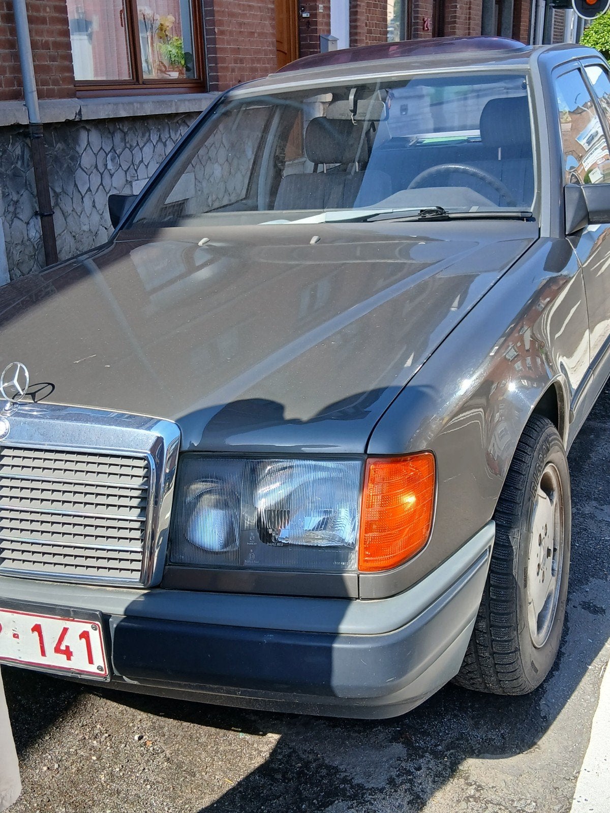 Mercedes 200 W 124 1988 benzine 124.000 km goede algemene st, foto 3