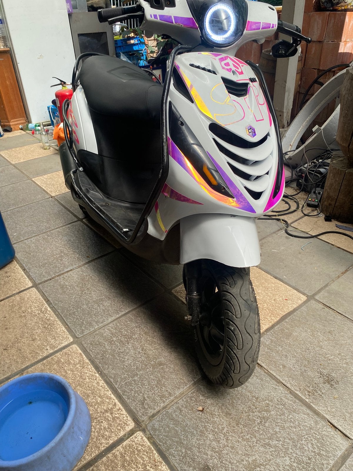 Piaggo zip carburateur model, Fietsen en Brommers, Scooters | Piaggio, Ophalen, Zo goed als nieuw, Benzine, Zip