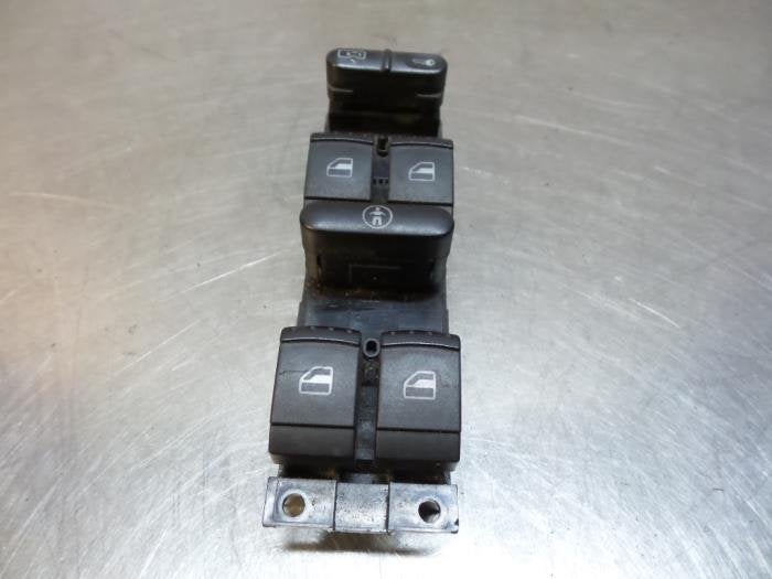 Commutateur vitre électrique d'un Volkswagen Bora (Bora 98-, Autos : Pièces & Accessoires, Volkswagen, -, 3 mois de garantie, Utilisé