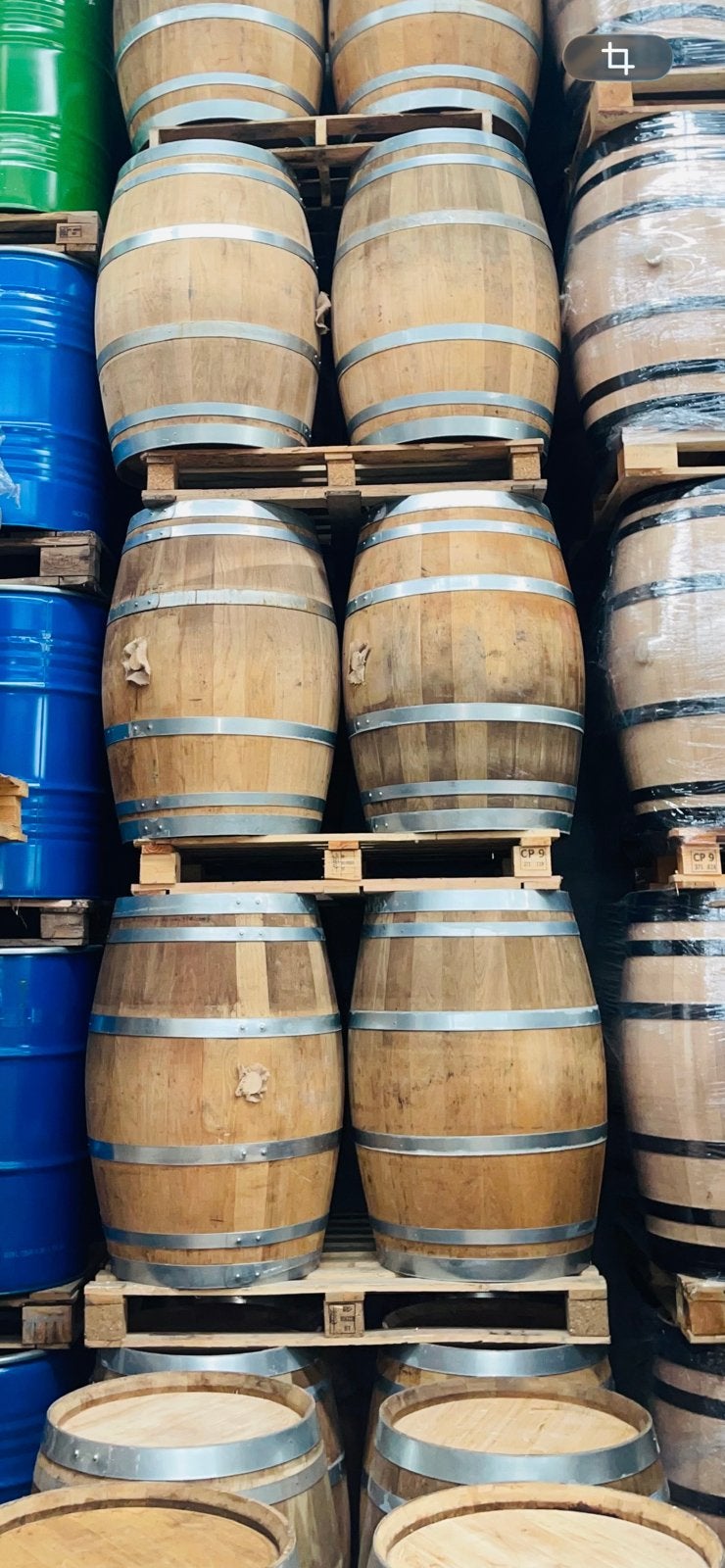 Tonneaux de Bordeaux 225l. Superbe etat. 2+1 GRATUIT, Jardin & Terrasse, Barils de pluie, Comme neuf, Bois, Enlèvement ou Envoi