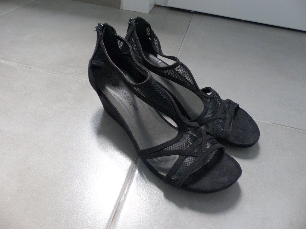 Zwarte schoentjes Grand Boulevards - maat 39, Kleding | Dames, Schoenen, Grands boulevards, Ophalen of Verzenden, Zo goed als nieuw