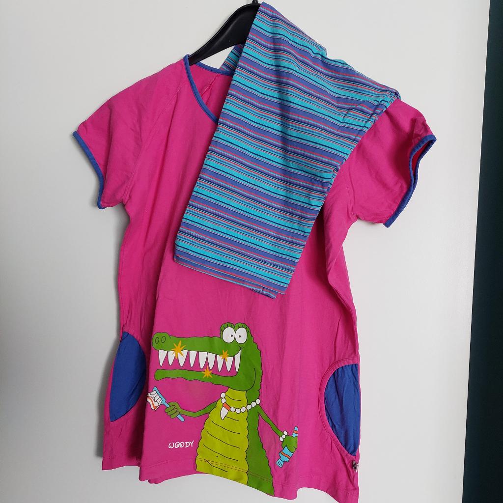 Woody krokodil pyjama meisje mt 176/16j, Kinderen en Baby's, Kinderkleding | Maat 176, Gebruikt, Meisje, Nacht- of Onderkleding