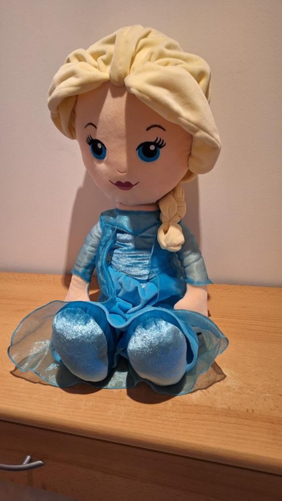 Elsa Frozen pop, Enlèvement