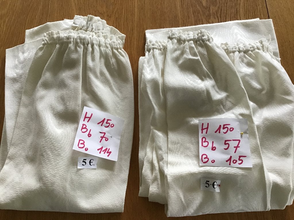 2 petits rideaux de 150 cm de haut à 5 euros chacun, Enlèvement ou Envoi, Comme neuf