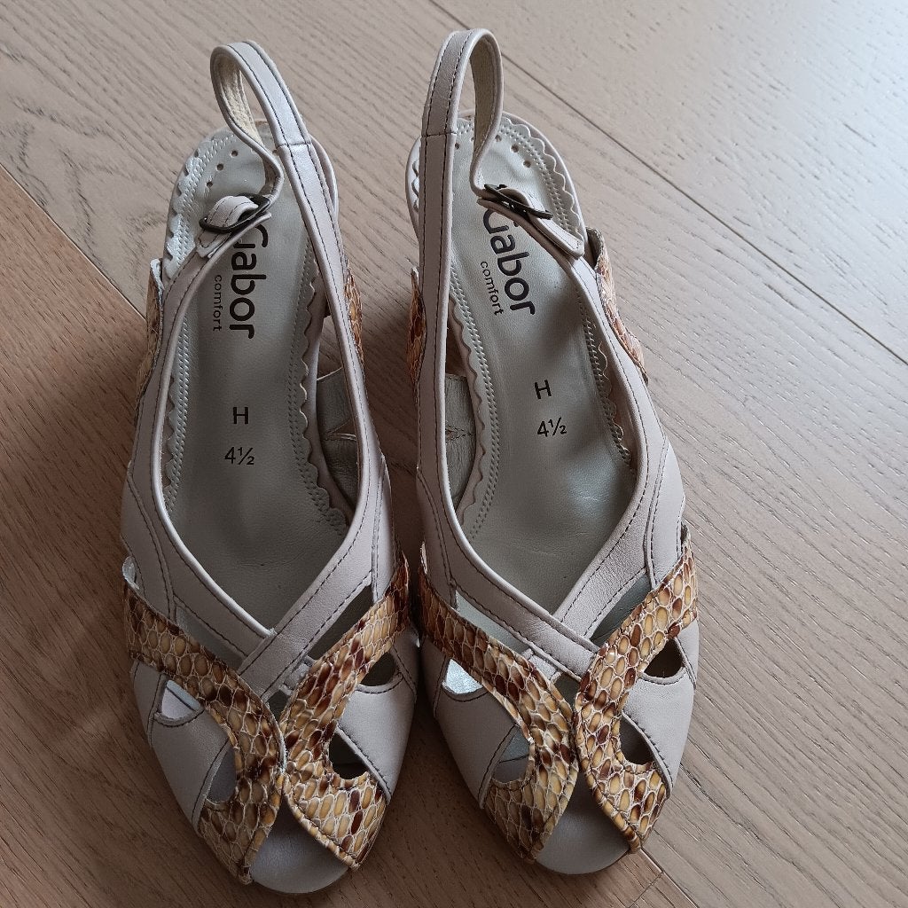 Dames sandalen Gabor maat 37.5, Kleding | Dames, Ophalen, Beige, Gabor, Sandalen of Muiltjes