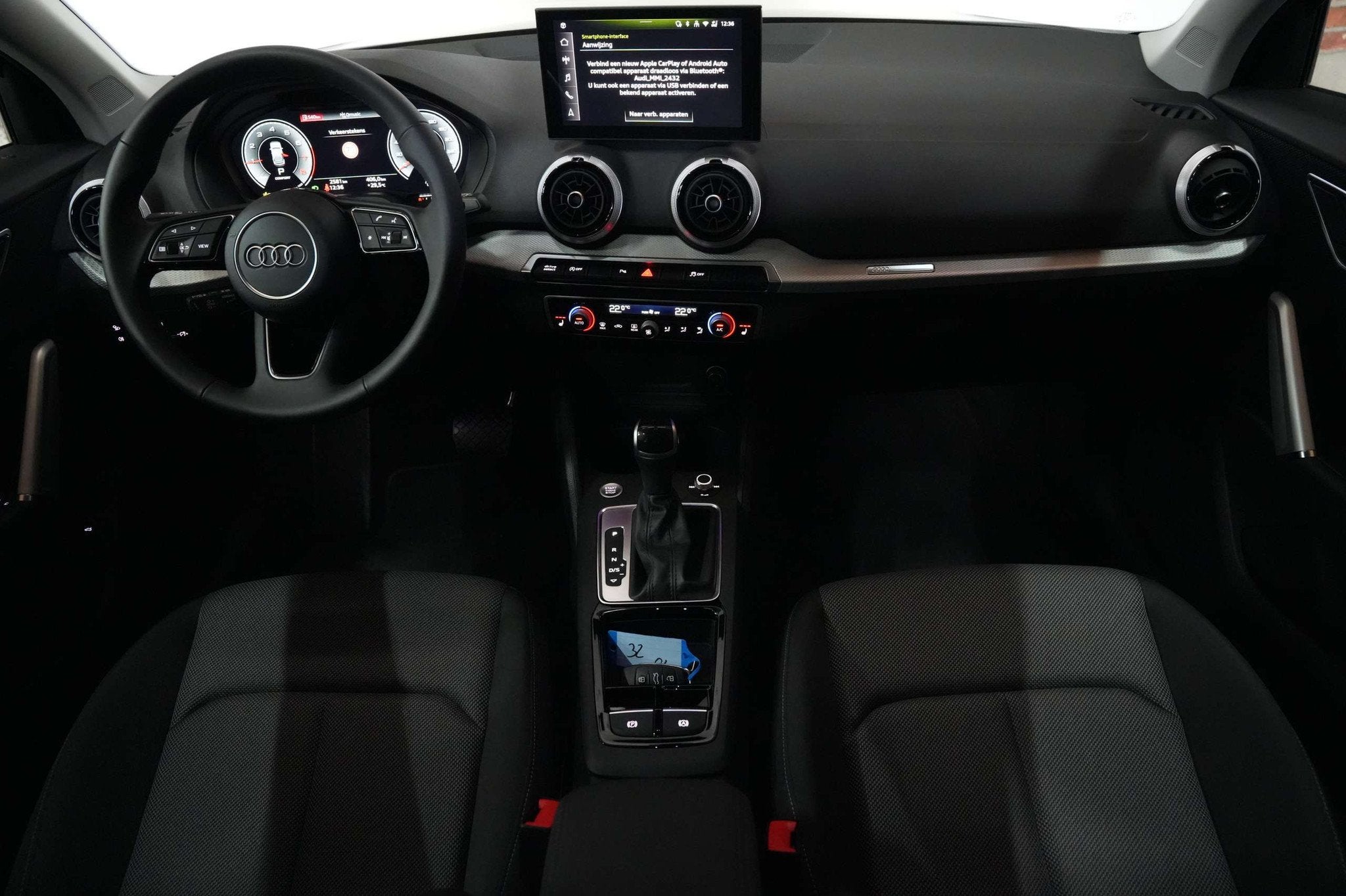 Audi Q2 35 TFSI Automaat S-Line Garantie Benzine, Automaat, 4 cilinders, Zwart, Bedrijf