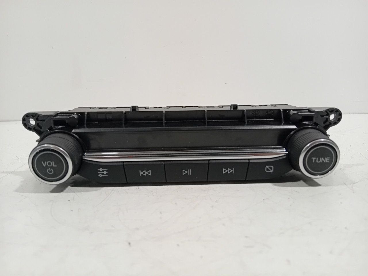 Radio bediening Ford Focus, Ophalen of Verzenden, Van der Ven Autorecycling B.V., Onderdelen@venauto.nl, Ettenseweg 76, 4706 PB Roosendaal, The Netherlands