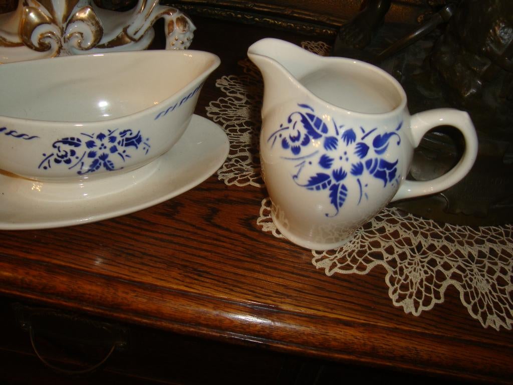 Sauskom en melkkan Boch., Antiek en Kunst, Ophalen