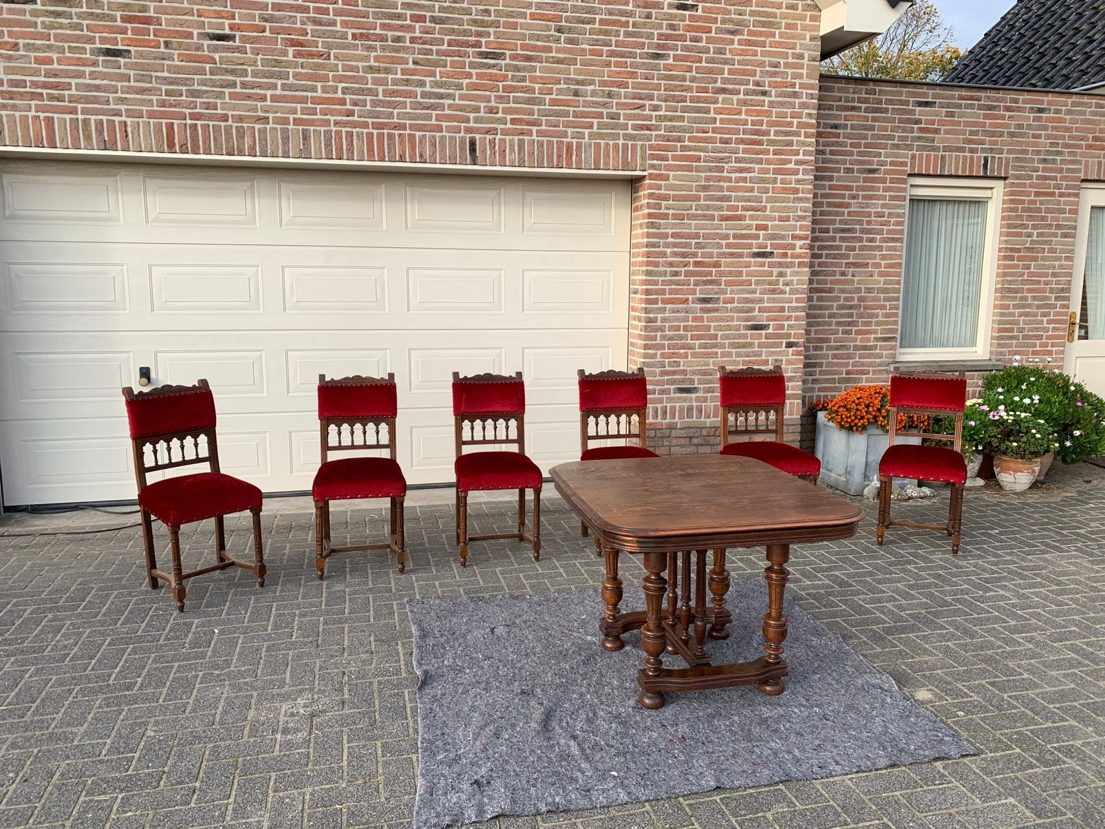 Table ancienne avec chaises, Antiquités & Art, Antiquités | Meubles | Tables, Enlèvement