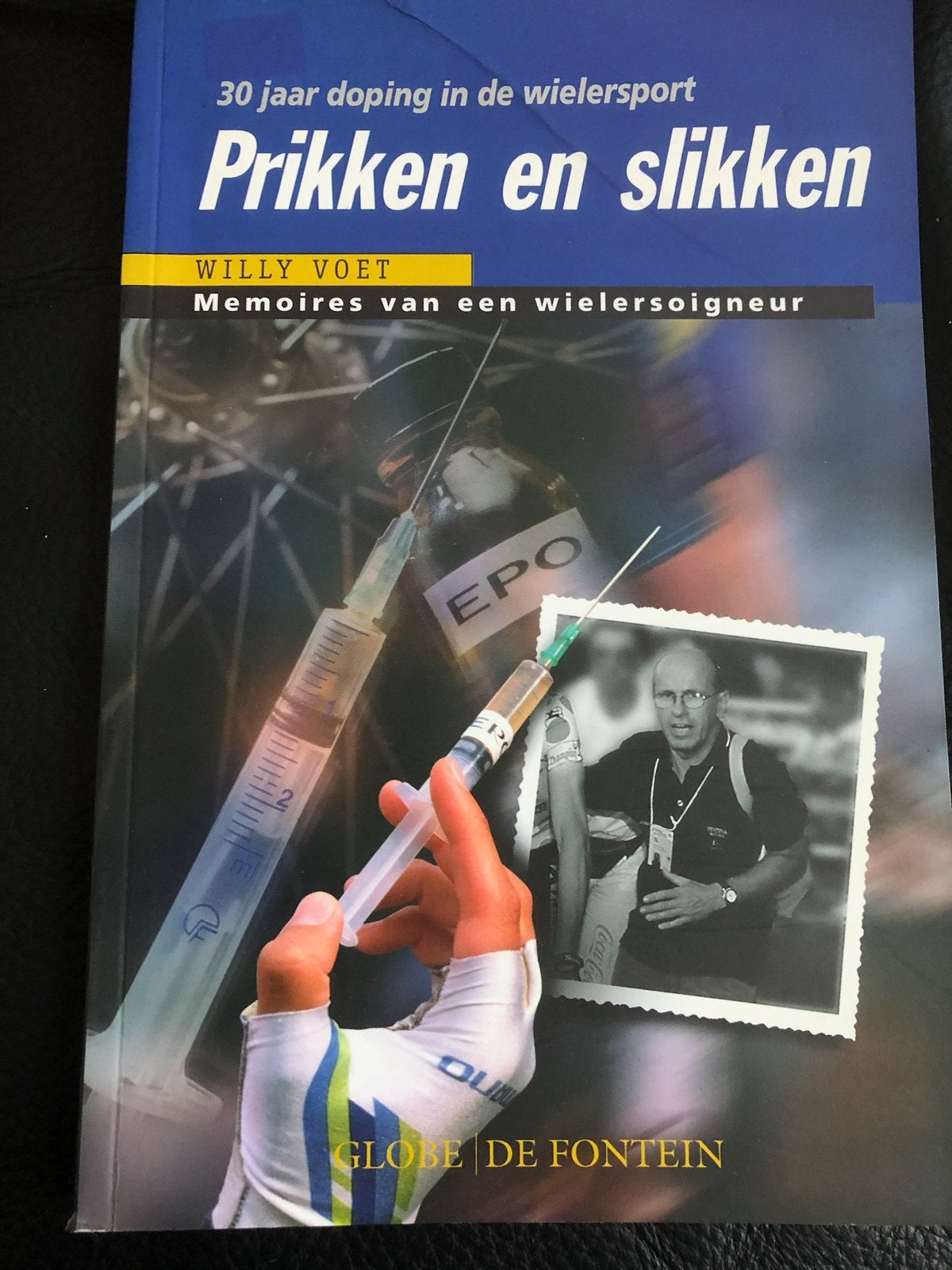 W. Voet - Prikken en slikken (doping in de wielersport), Boeken, Ophalen, Gelezen, Lopen en Fietsen
