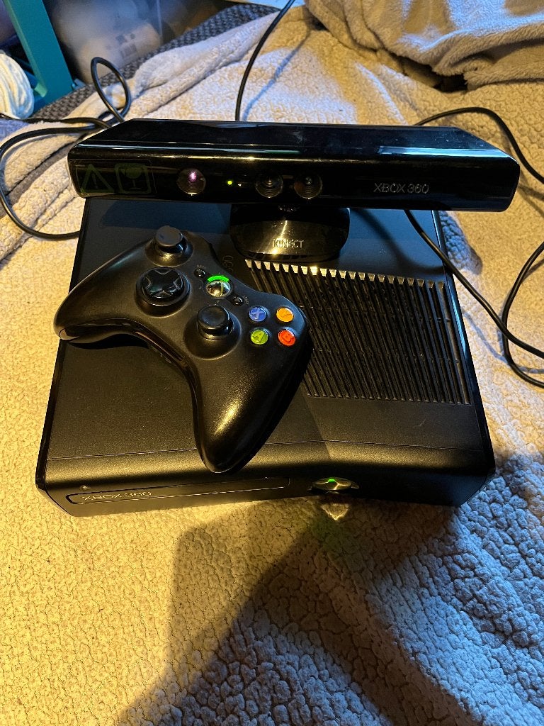 xbox 360, Games en Spelcomputers, Spelcomputers | Xbox 360, Ophalen of Verzenden, Zo goed als nieuw, Met 1 controller, Met kinect