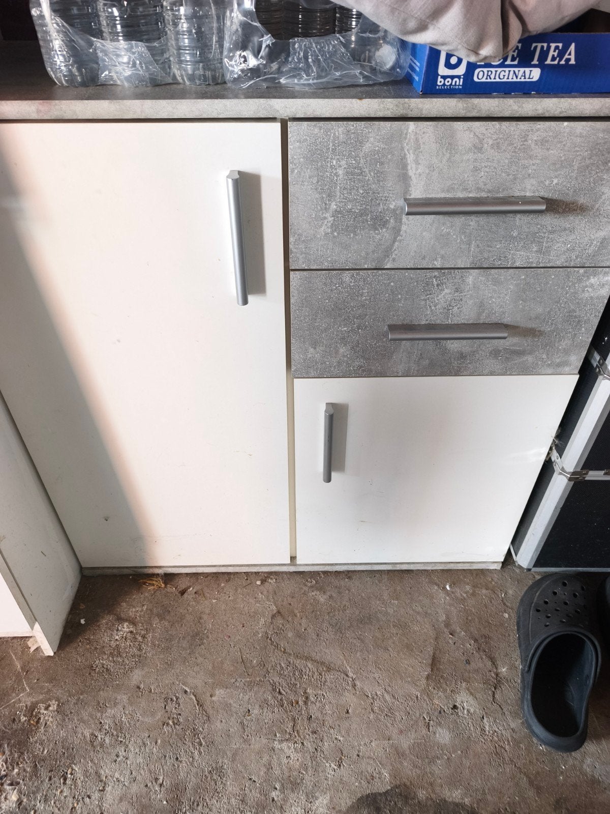 kast, tv meubel, tafeltjes gratis, Huis en Inrichting, Ophalen