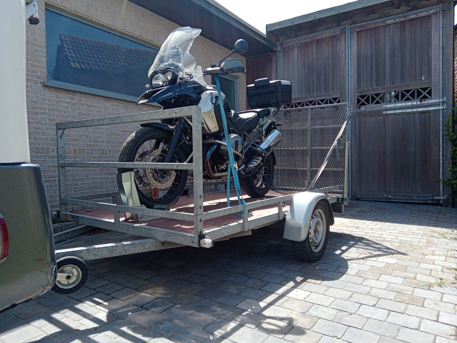 Aanhangwagen, Ophalen