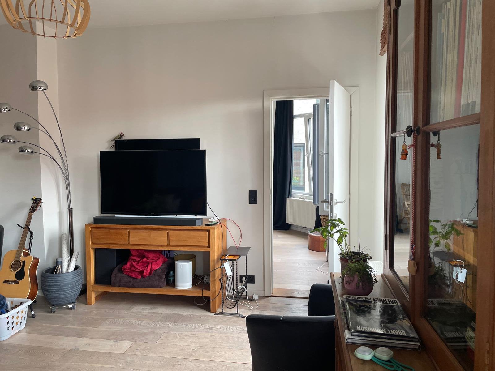 Teakhout tv meubel, Huis en Inrichting, Ophalen, Met plank(en), Gebruikt, 100 tot 150 cm