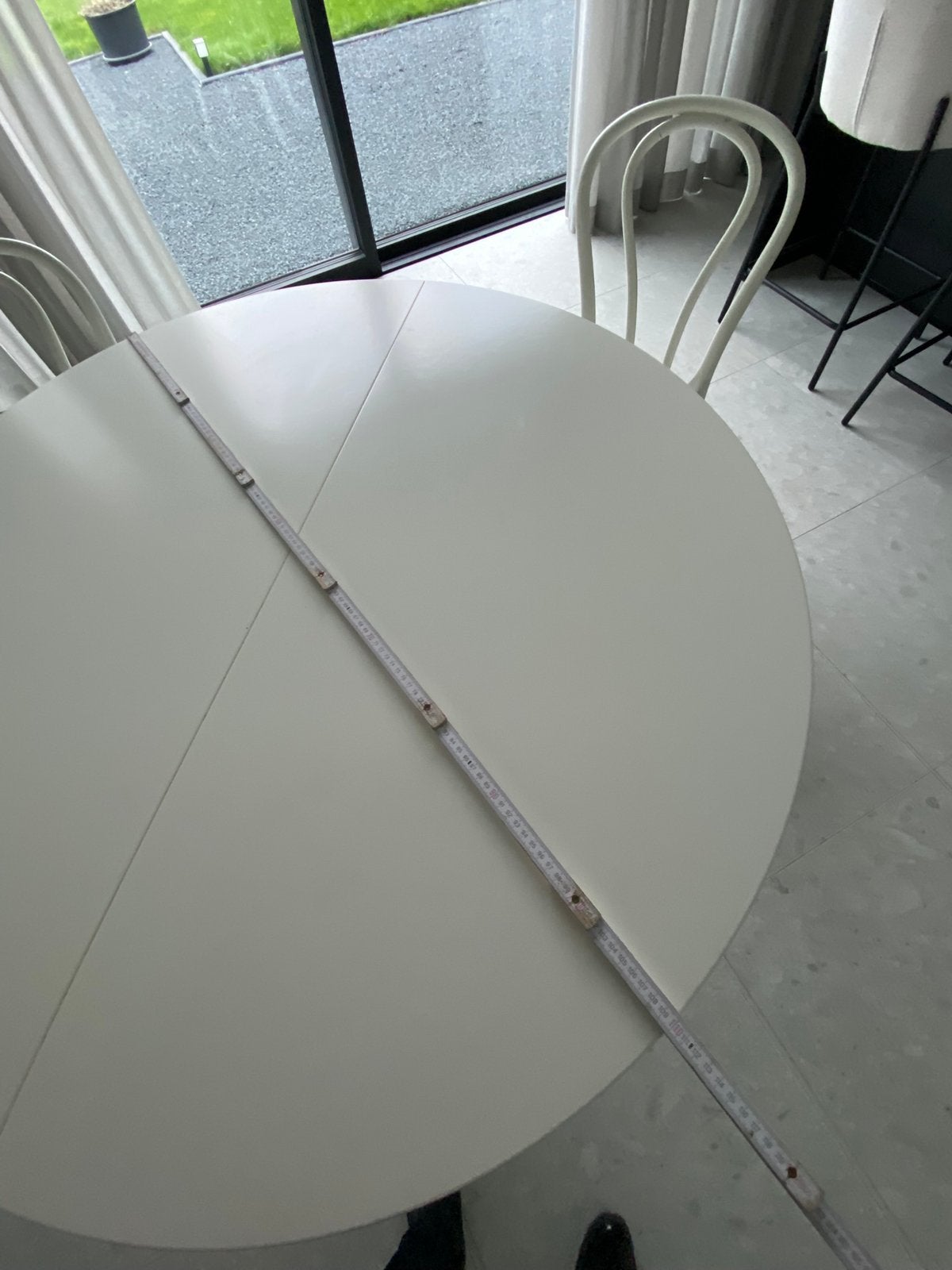 Tafel en zes stoelen, Huis en Inrichting, Tafels | Eettafels, Ophalen, Zo goed als nieuw
